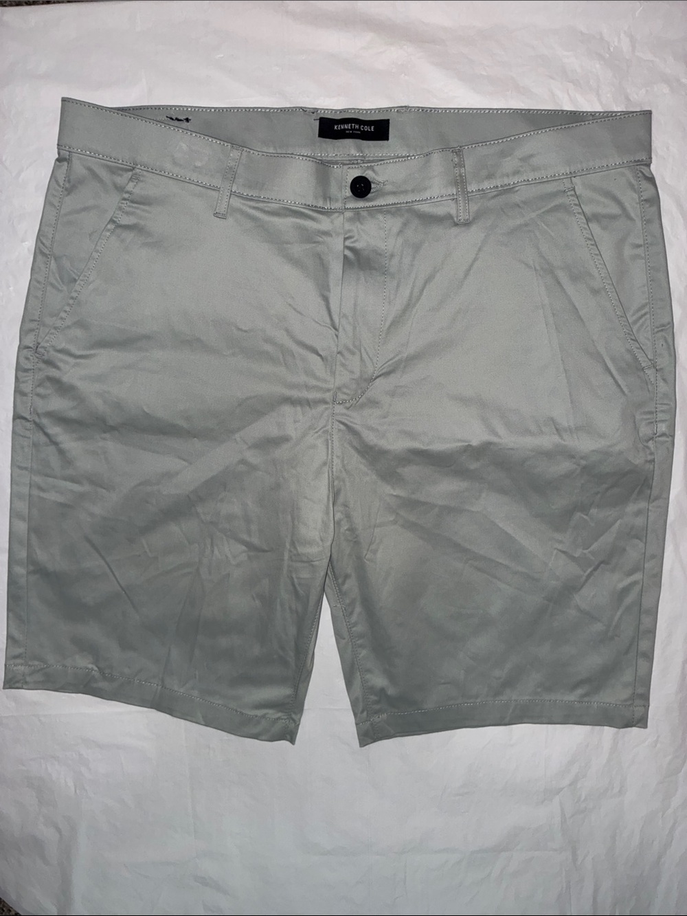 Kenneth Cole Men's Light Gray Flat-Front Chino Shorts